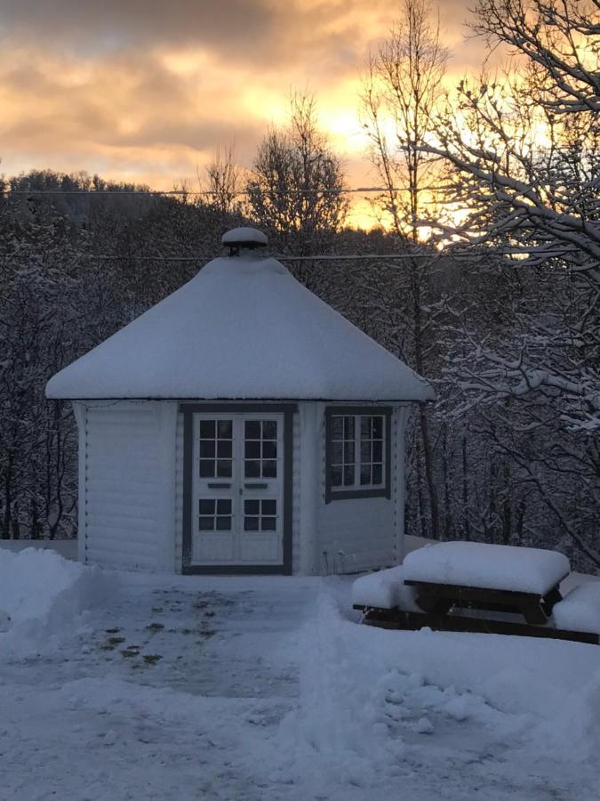 Heggelund Villa Svensby Exterior foto